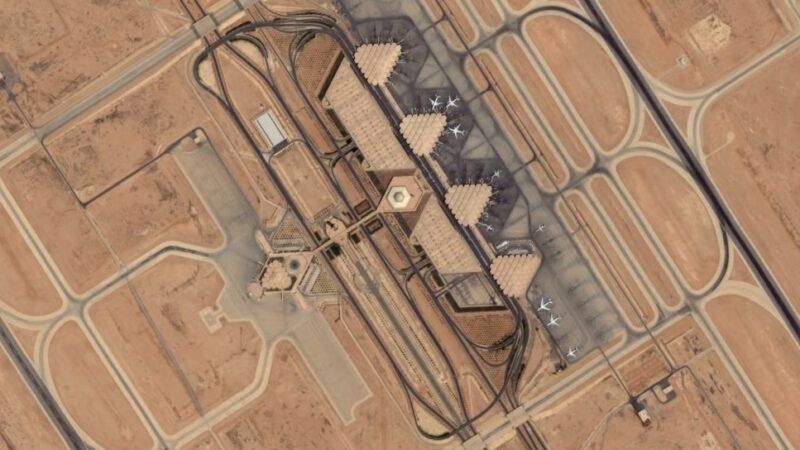 Airlines Suspend Riyadh Flights After Saudi Airports Report Deadly Attacks