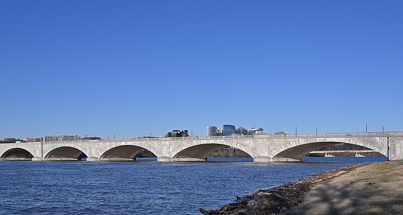 Arlington Memorial Bridge from the southeast
